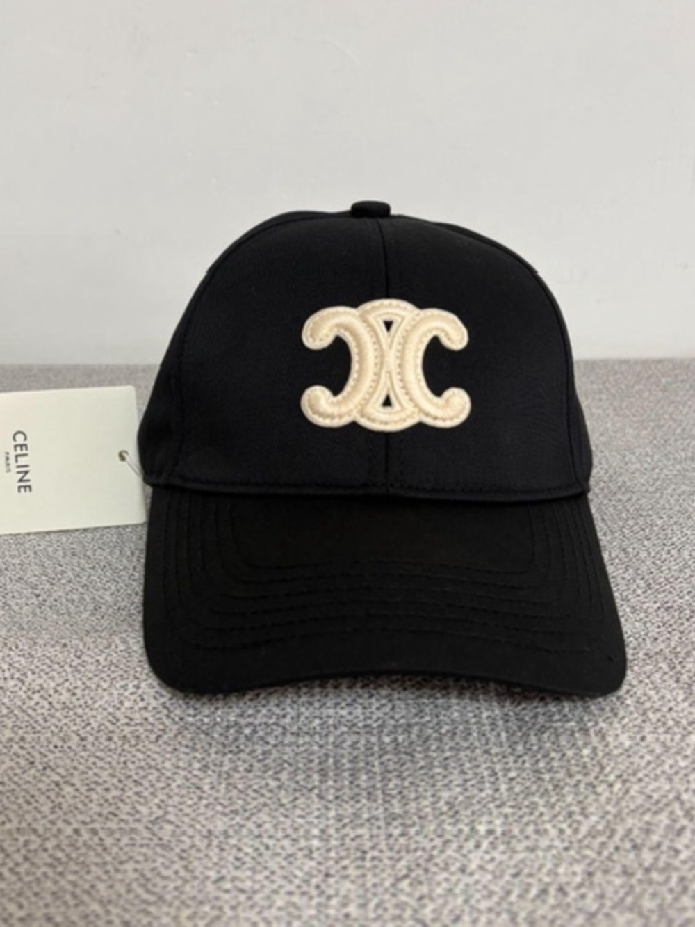Celine hat